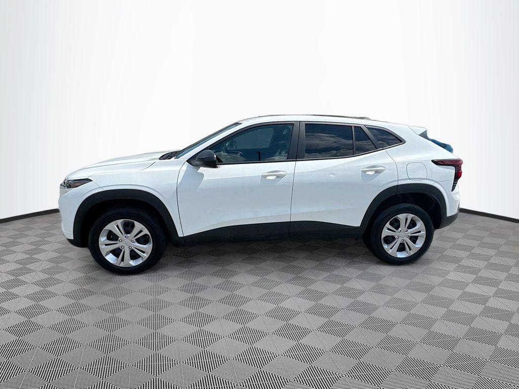 used 2025 Chevrolet Trax car, priced at $19,995