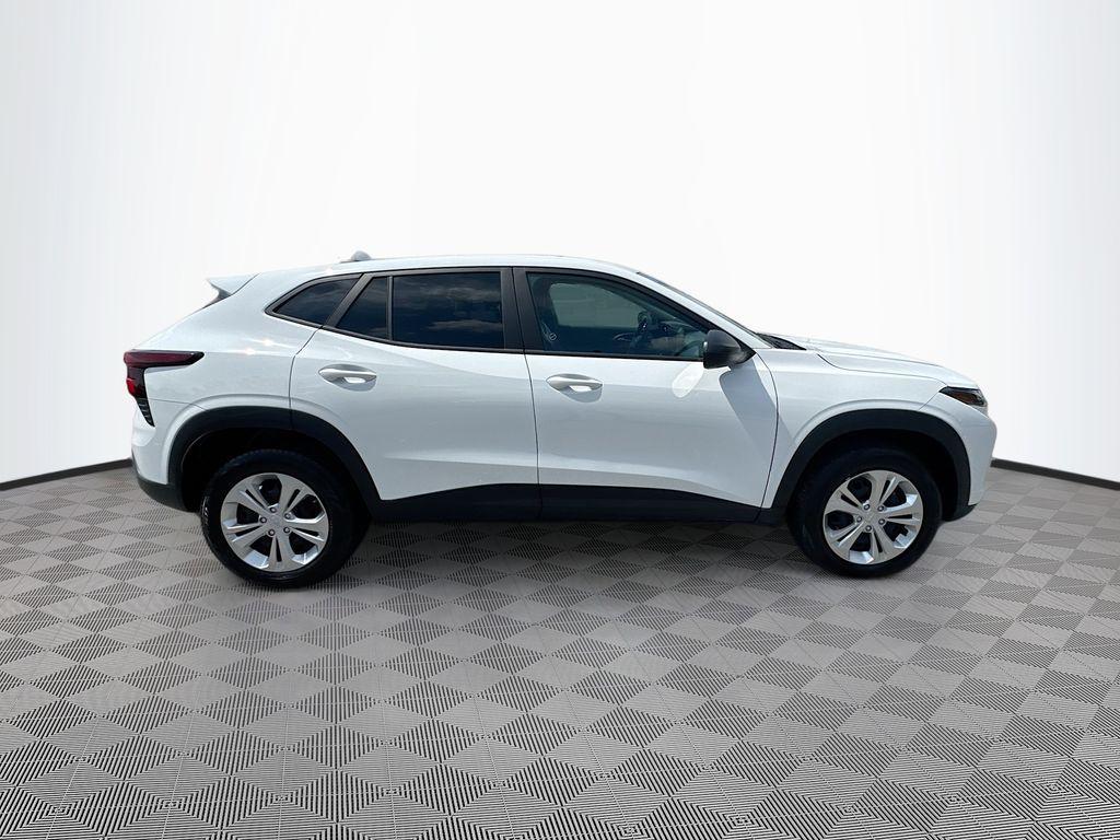 used 2025 Chevrolet Trax car, priced at $19,995