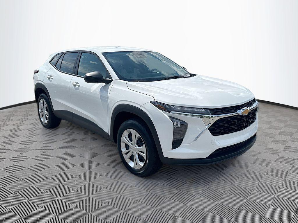 used 2025 Chevrolet Trax car, priced at $19,995