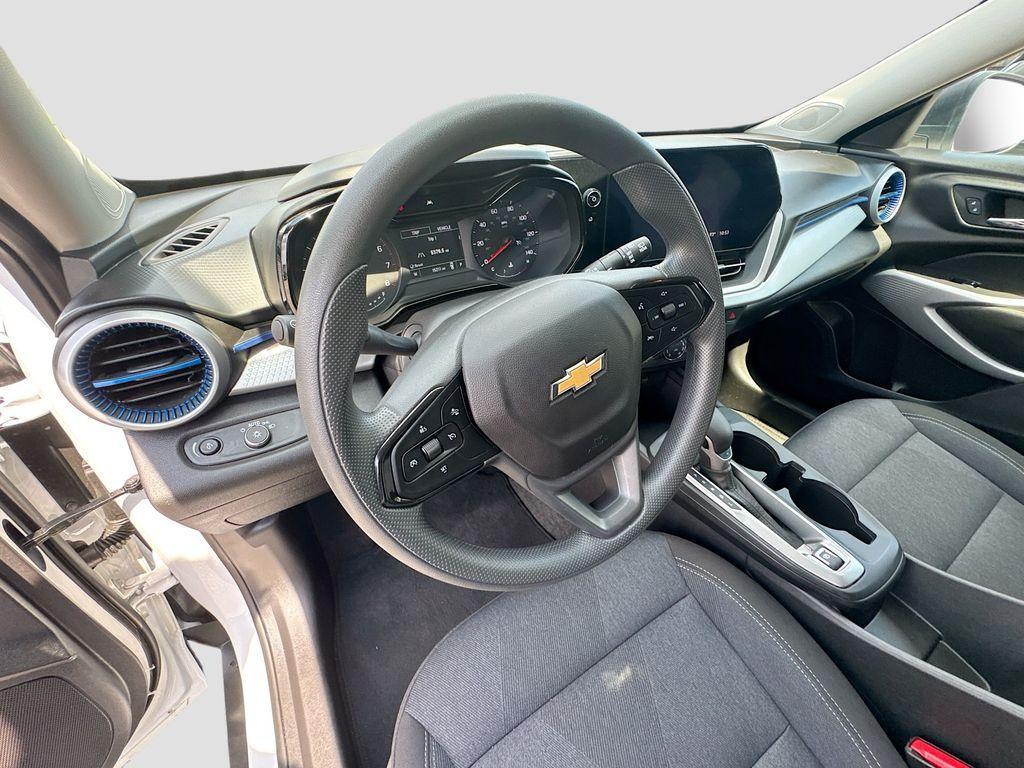 used 2025 Chevrolet Trax car, priced at $19,995
