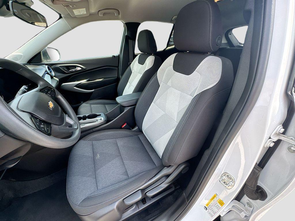 used 2025 Chevrolet Trax car, priced at $19,995