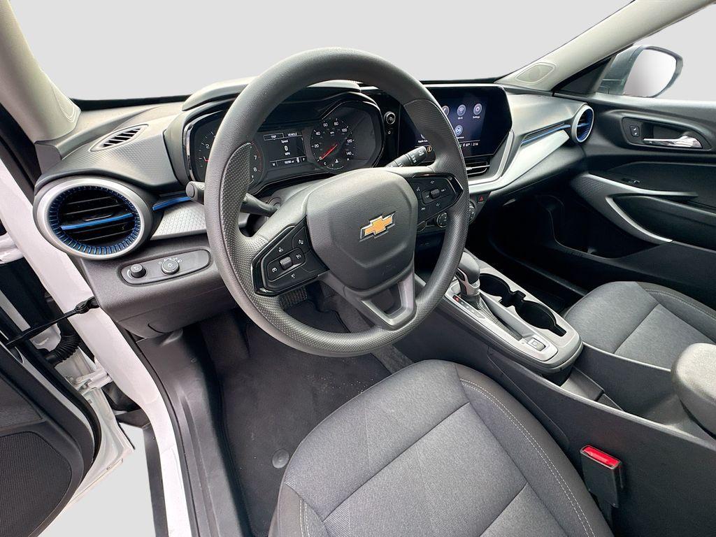 used 2025 Chevrolet Trax car, priced at $19,995