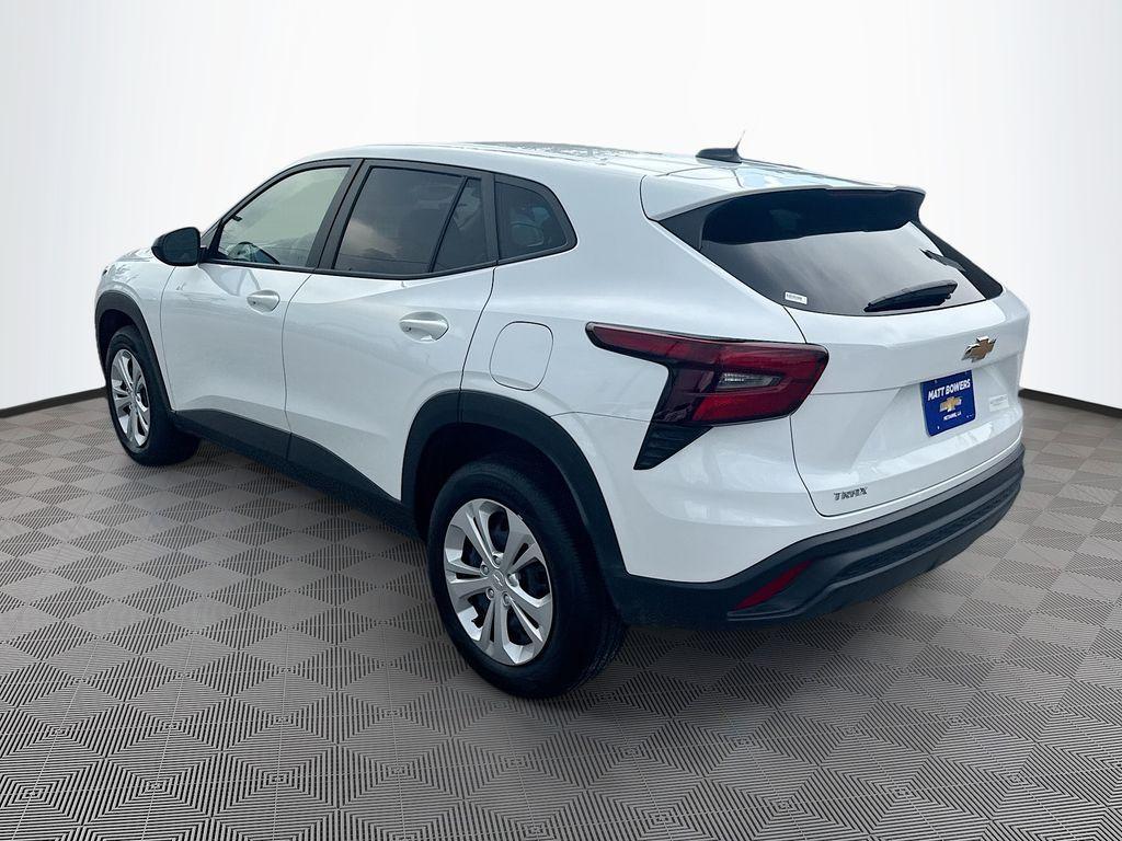 used 2025 Chevrolet Trax car, priced at $19,995