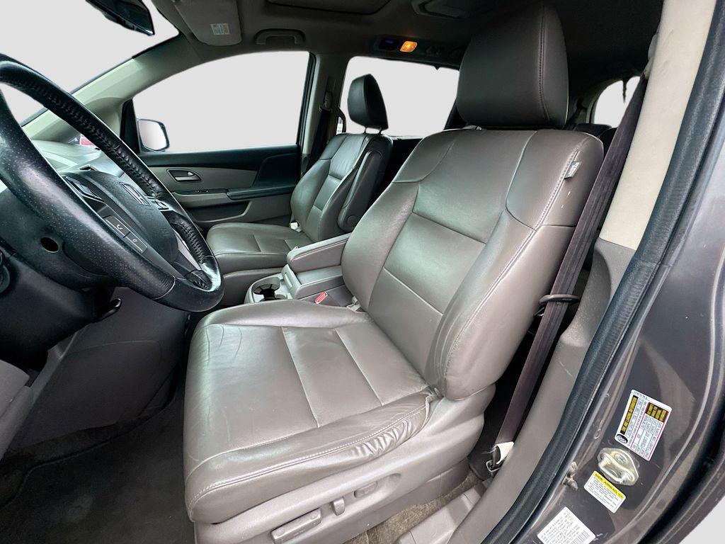 used 2013 Honda Odyssey car, priced at $5,000