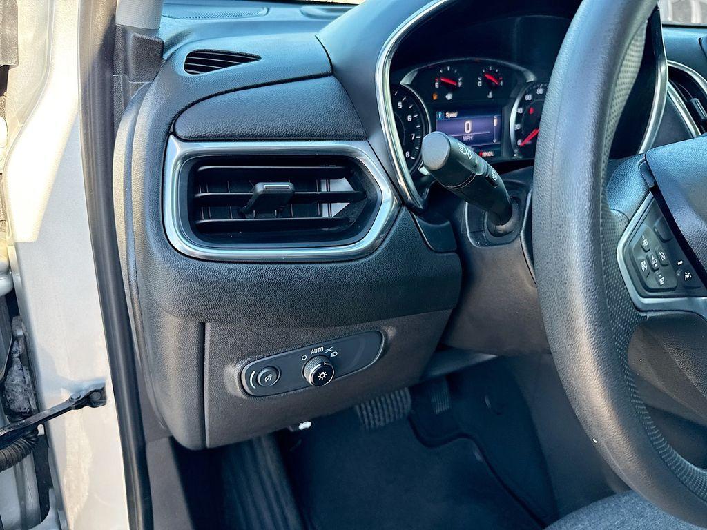 used 2022 Chevrolet Equinox car, priced at $19,953