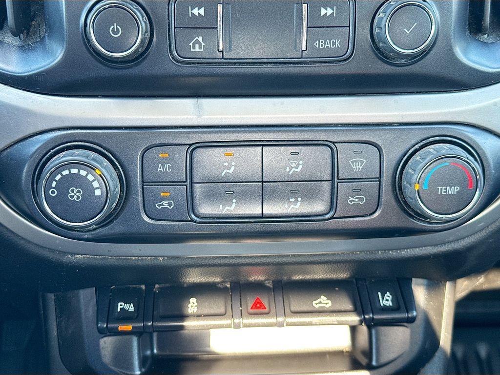 used 2022 Chevrolet Colorado car, priced at $18,998