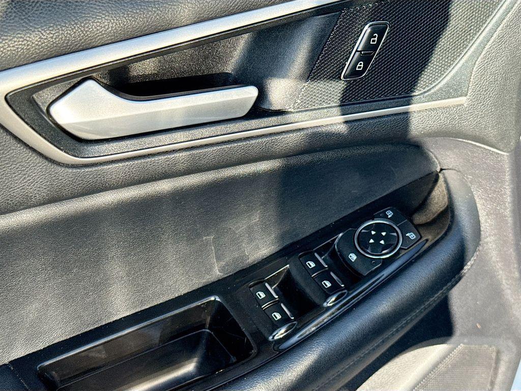 used 2020 Ford Edge car, priced at $8,898