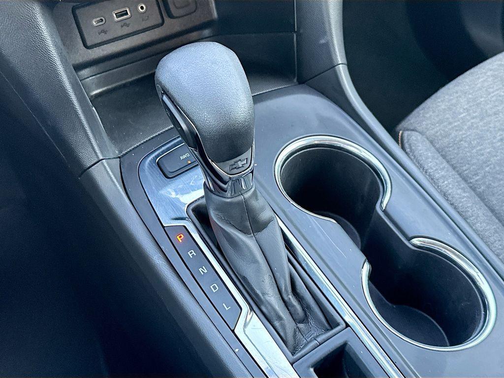 used 2023 Chevrolet Equinox car, priced at $21,787