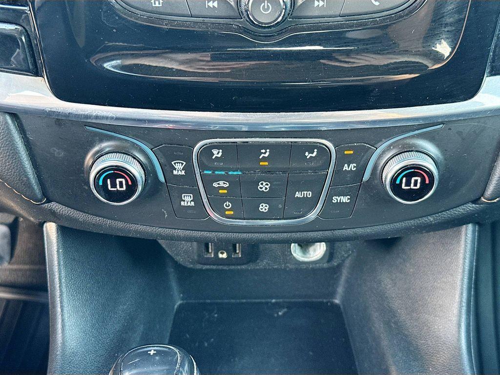 used 2020 Chevrolet Traverse car, priced at $8,998