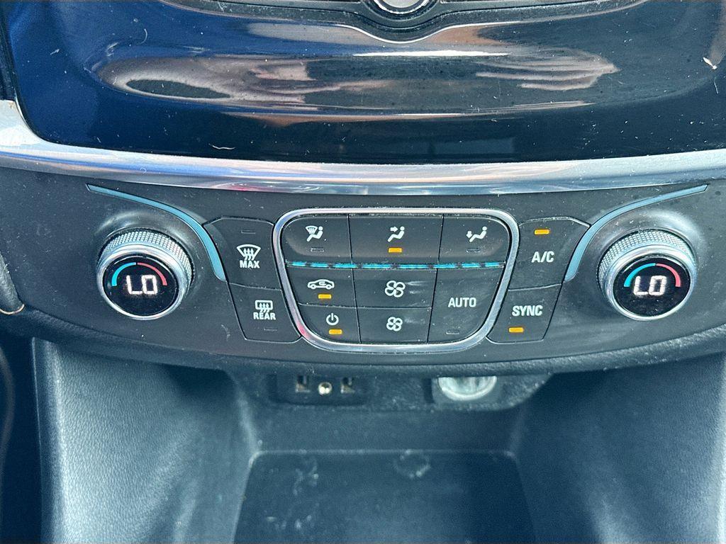 used 2020 Chevrolet Traverse car, priced at $14,998