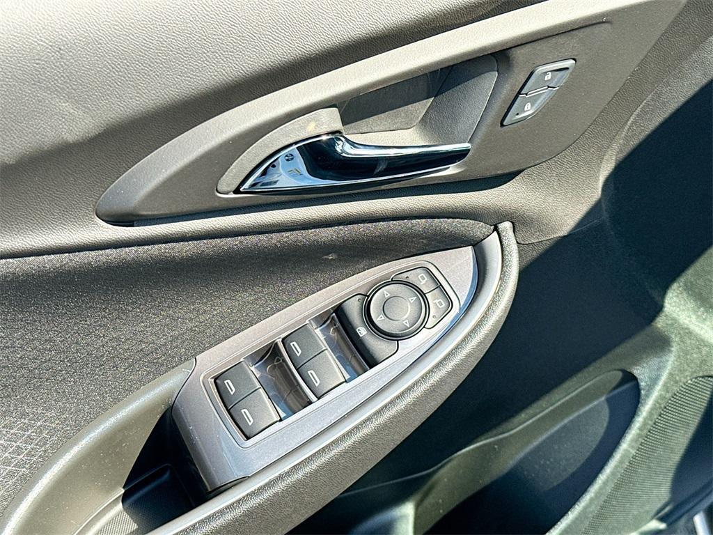new 2025 Chevrolet Malibu car, priced at $27,495