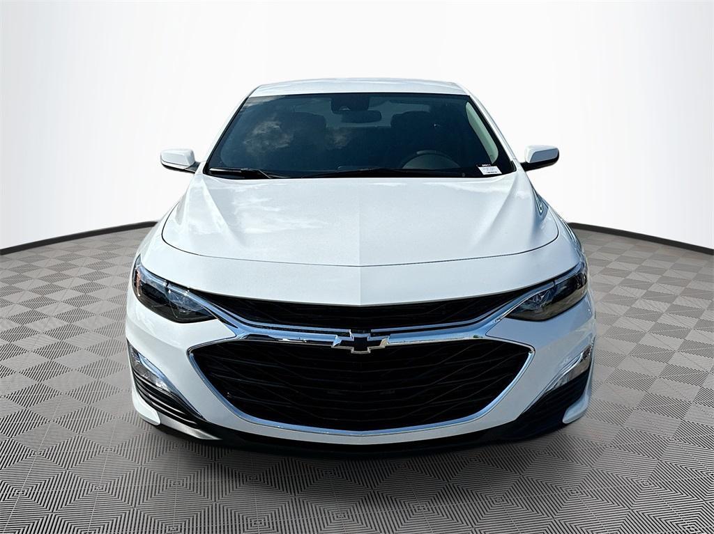 new 2025 Chevrolet Malibu car, priced at $28,495