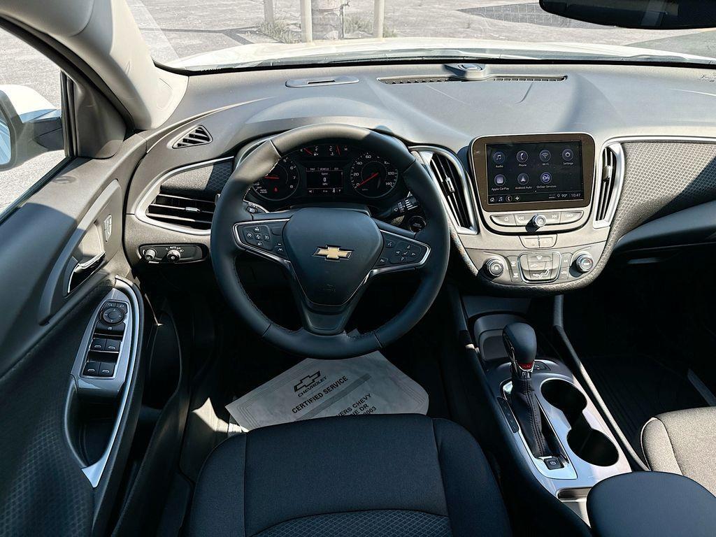 new 2025 Chevrolet Malibu car, priced at $27,495