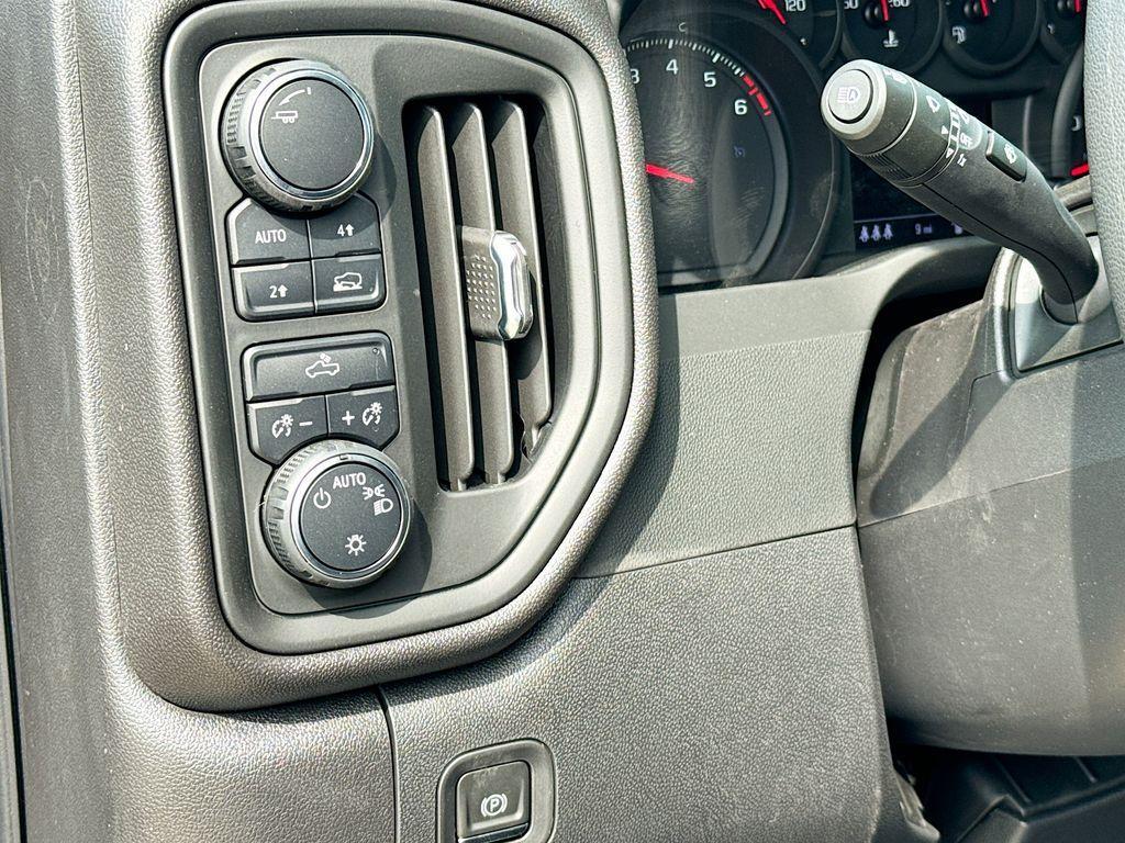 new 2024 Chevrolet Silverado 1500 car, priced at $44,975
