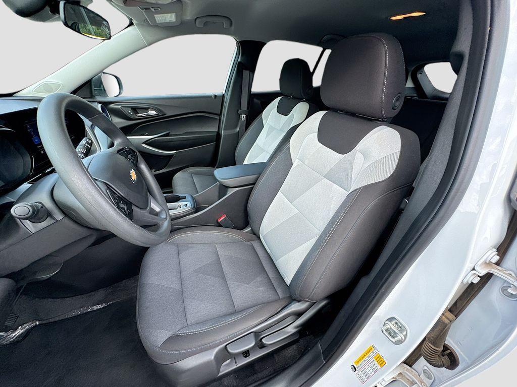 used 2025 Chevrolet Trax car, priced at $19,995