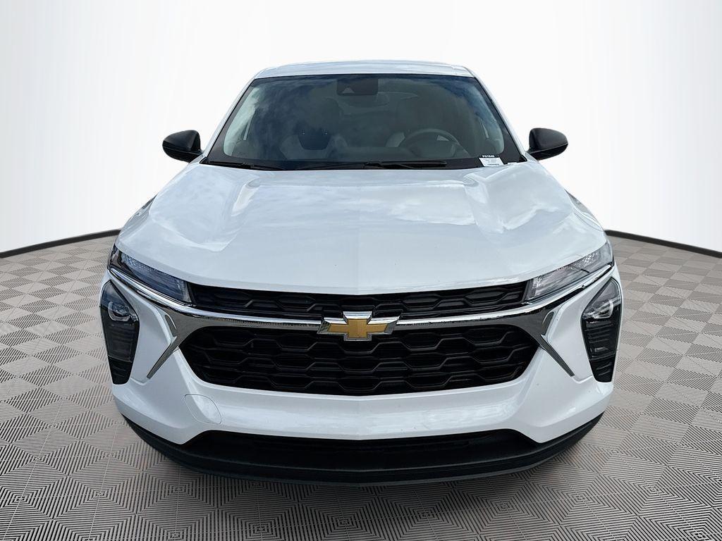 used 2025 Chevrolet Trax car, priced at $19,995