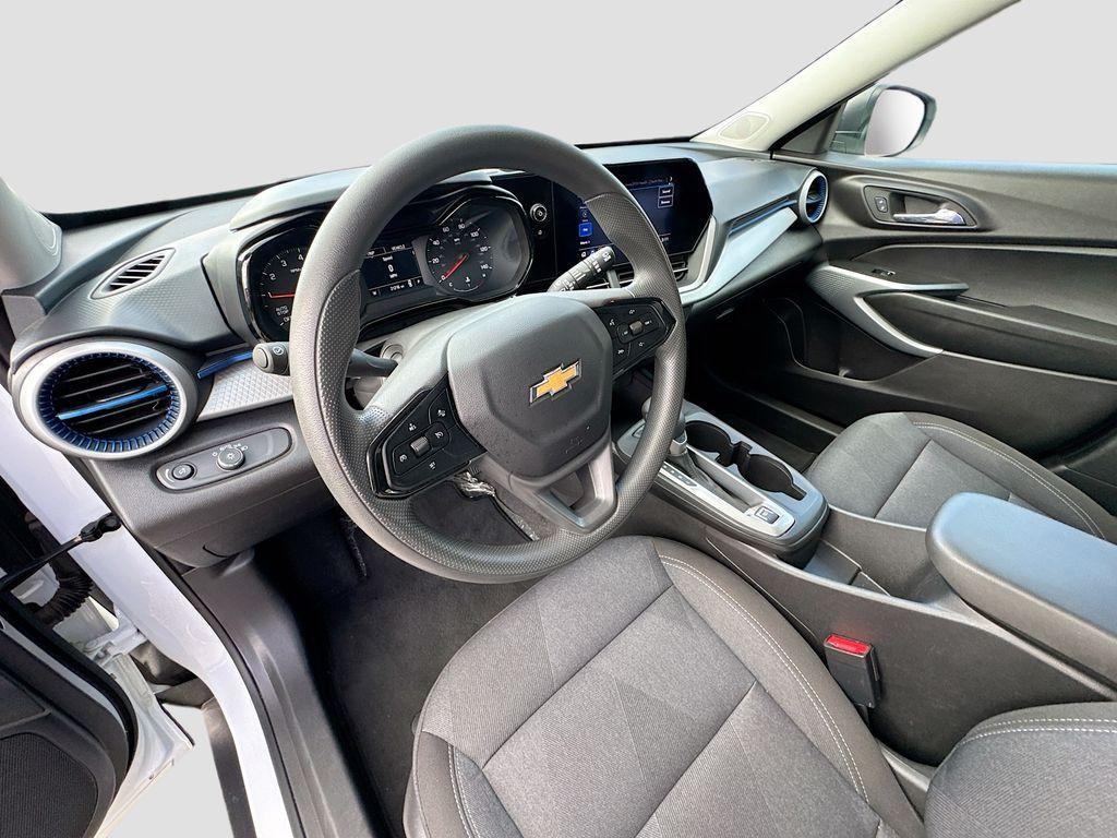 used 2025 Chevrolet Trax car, priced at $19,995