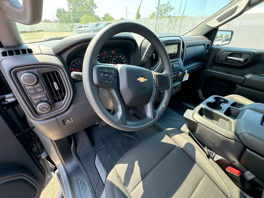 new 2024 Chevrolet Silverado 1500 car, priced at $45,770