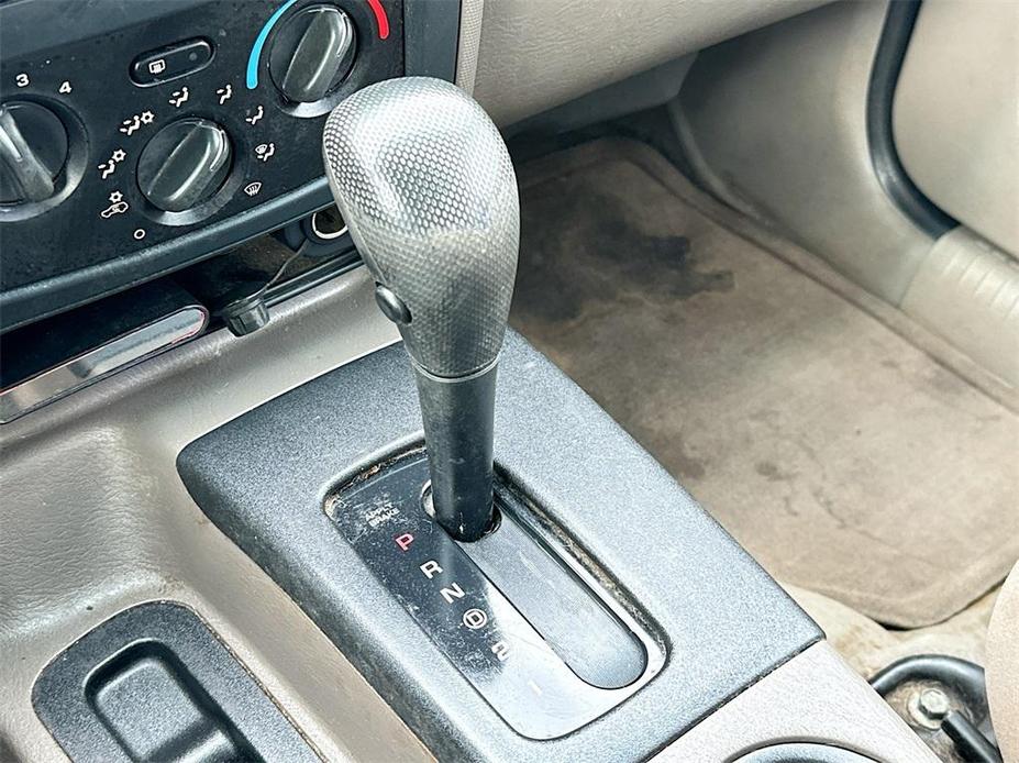 used 2004 Jeep Liberty car, priced at $4,150