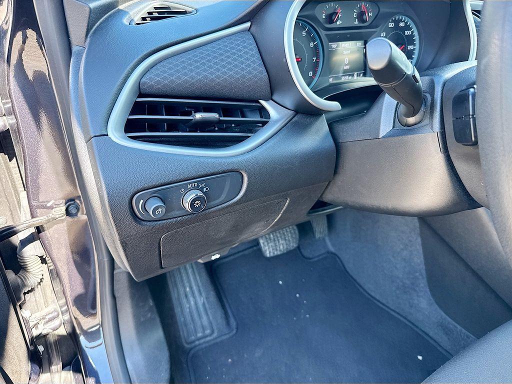 used 2023 Chevrolet Malibu car, priced at $16,734