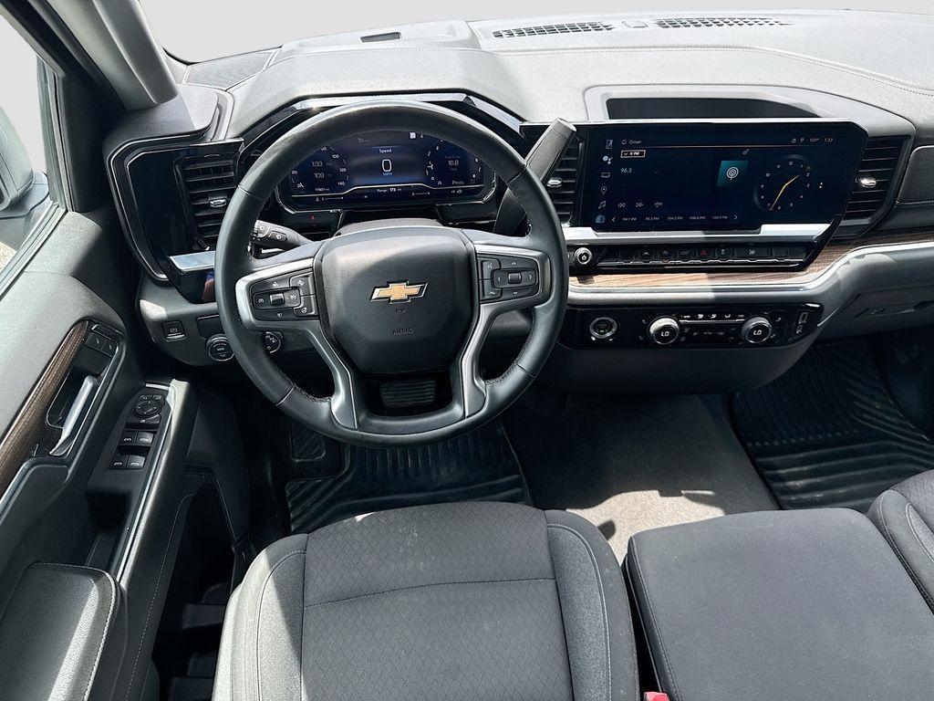 used 2023 Chevrolet Silverado 1500 car, priced at $32,988