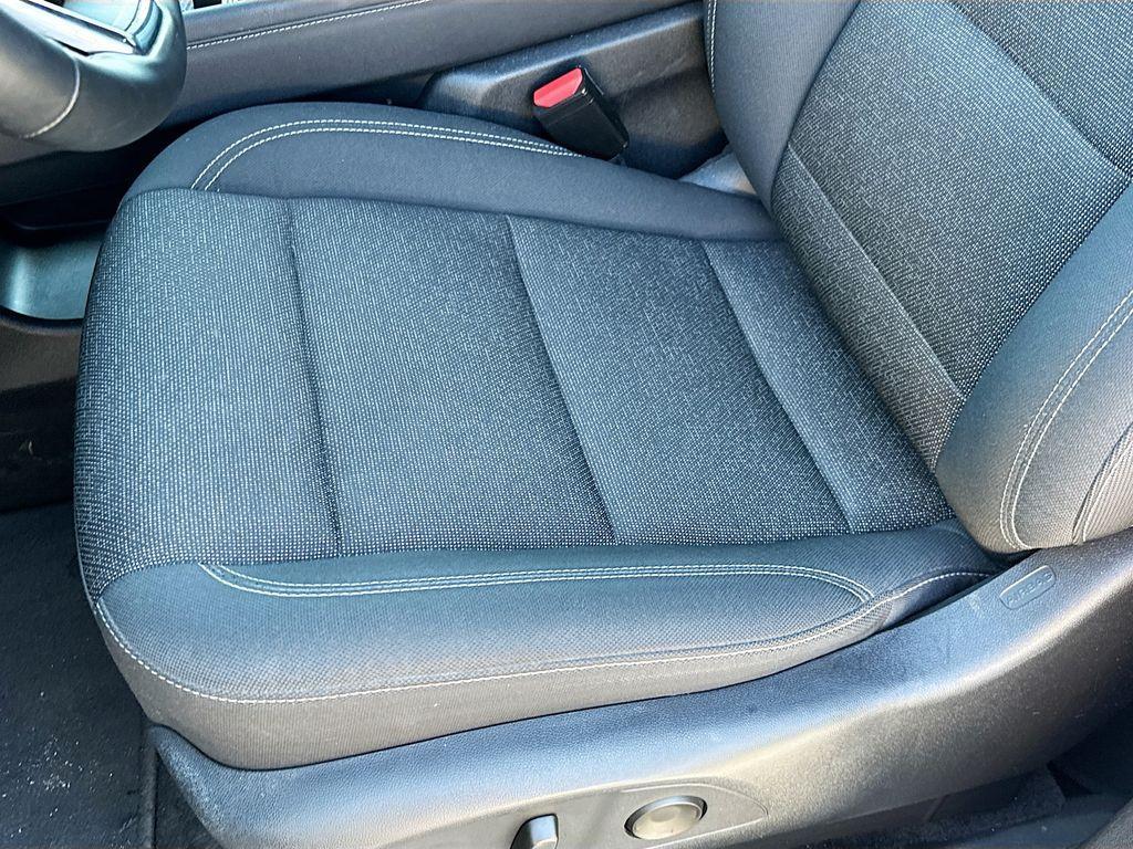 used 2024 Chevrolet Traverse car, priced at $33,998