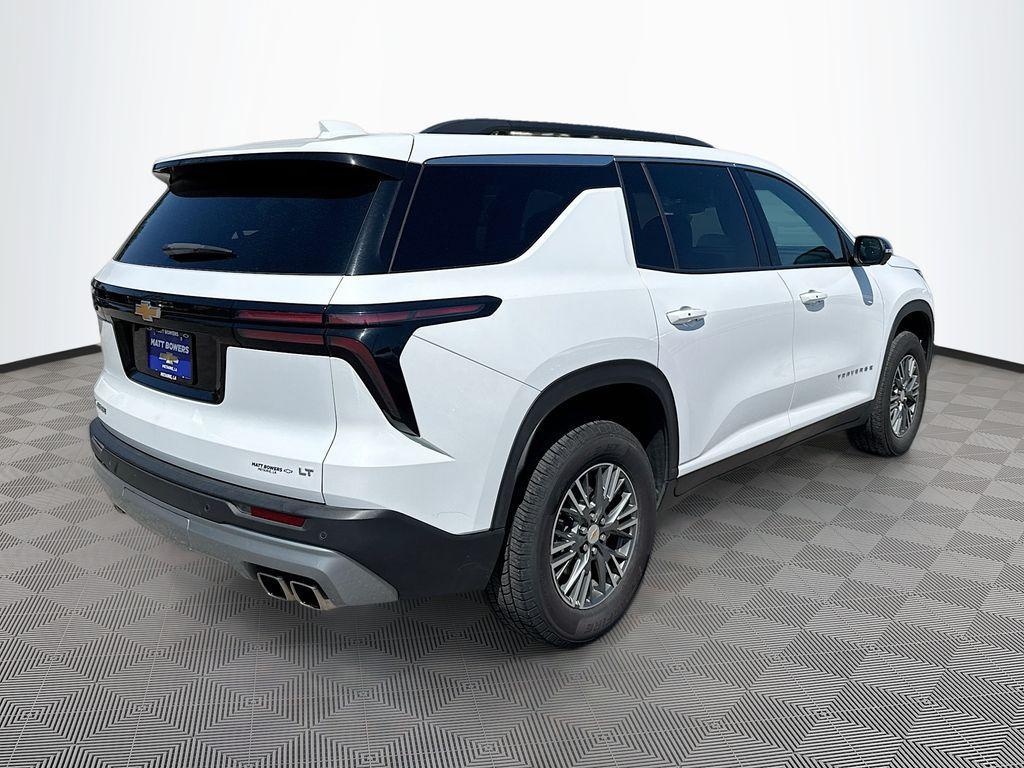 used 2024 Chevrolet Traverse car, priced at $33,998