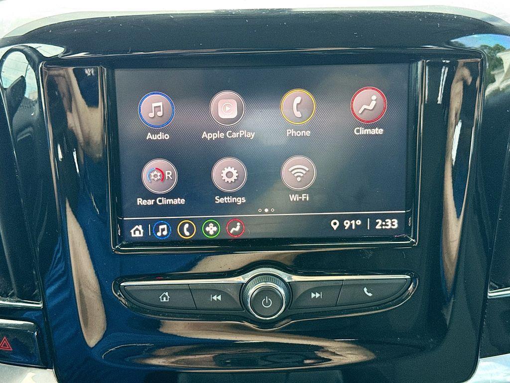 used 2021 Chevrolet Traverse car, priced at $21,878