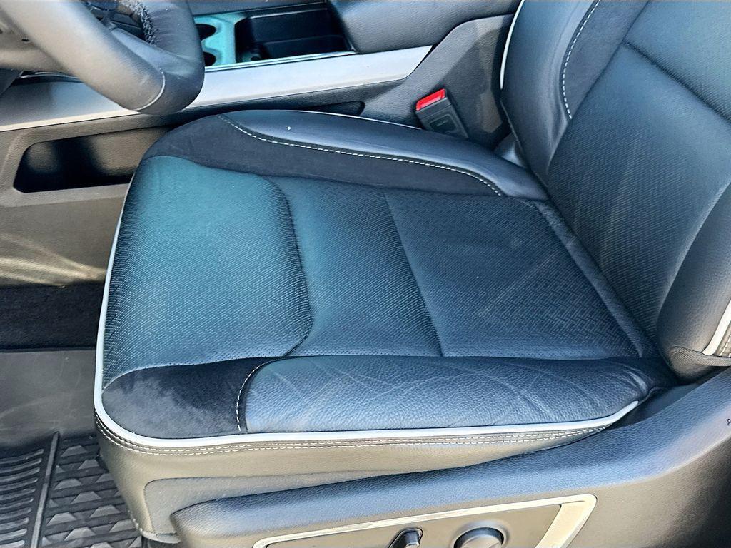 used 2025 Ram 1500 car, priced at $47,601