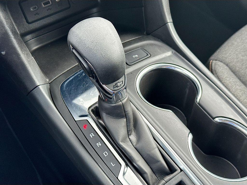used 2024 Chevrolet Equinox car, priced at $20,981