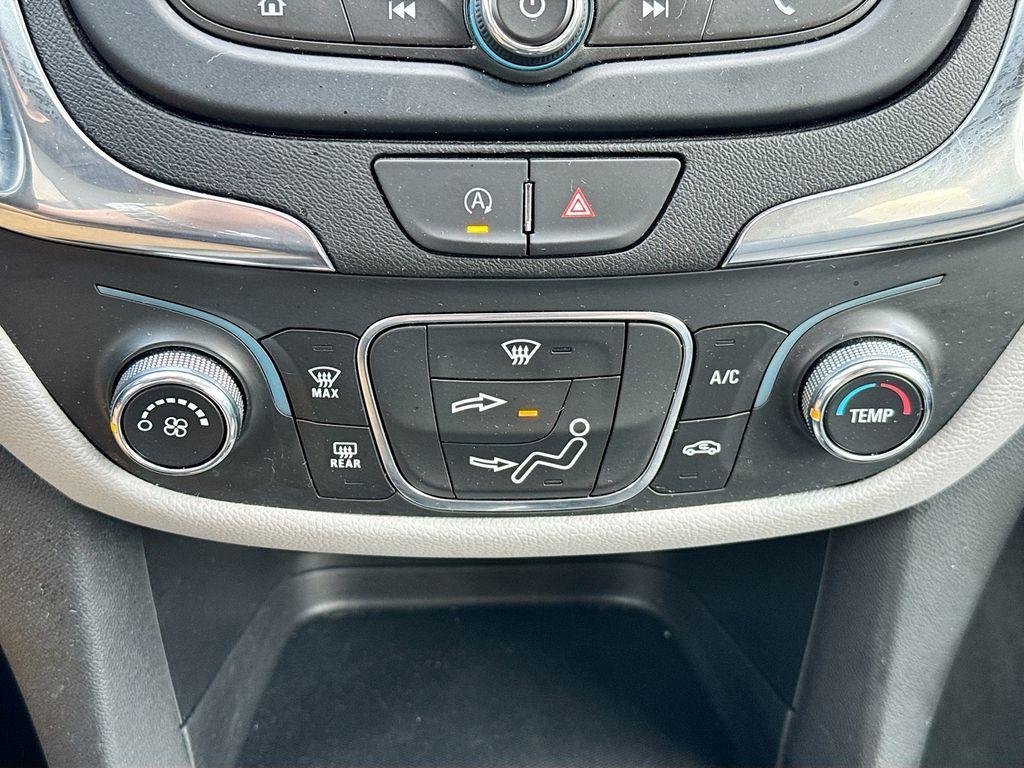 used 2023 Chevrolet Equinox car, priced at $19,388