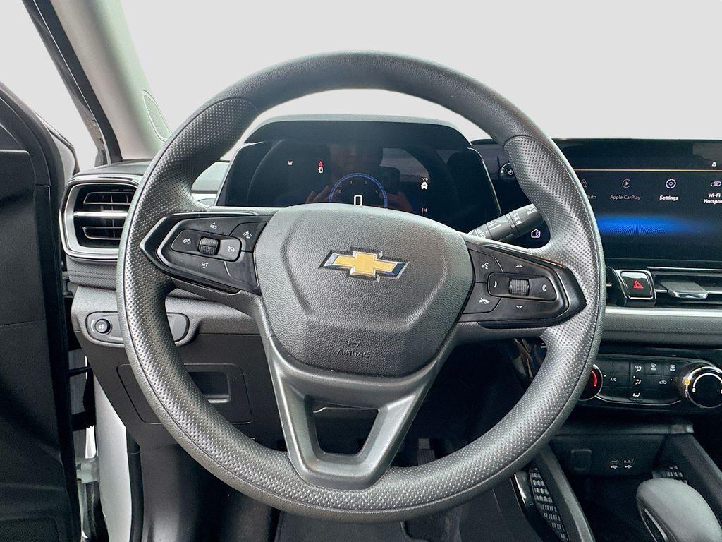 used 2024 Chevrolet TrailBlazer car, priced at $23,287