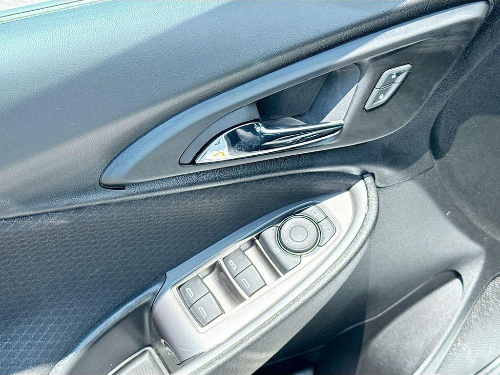 used 2023 Chevrolet Malibu car, priced at $17,998