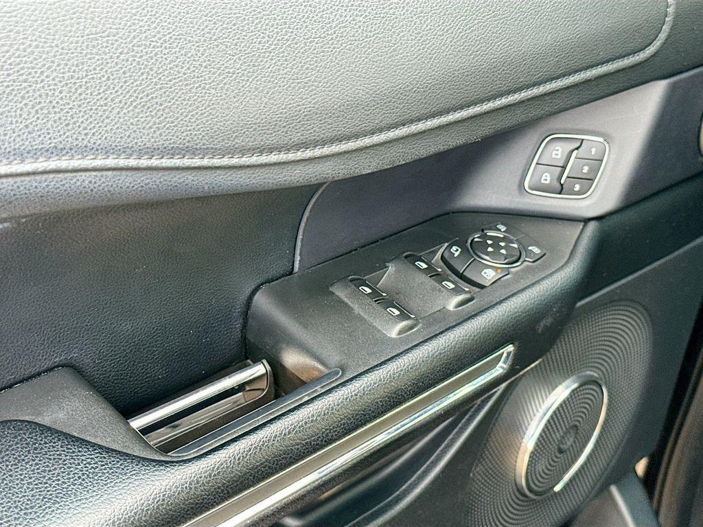 used 2021 Ford Expedition car, priced at $33,988