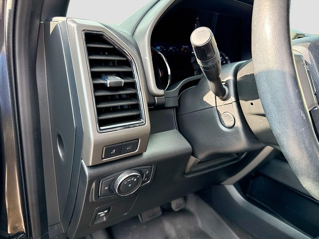 used 2021 Ford Expedition car, priced at $33,988