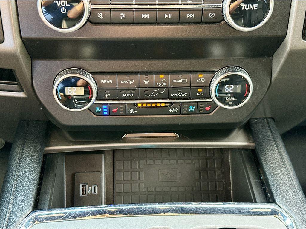 used 2021 Ford Expedition car, priced at $33,988