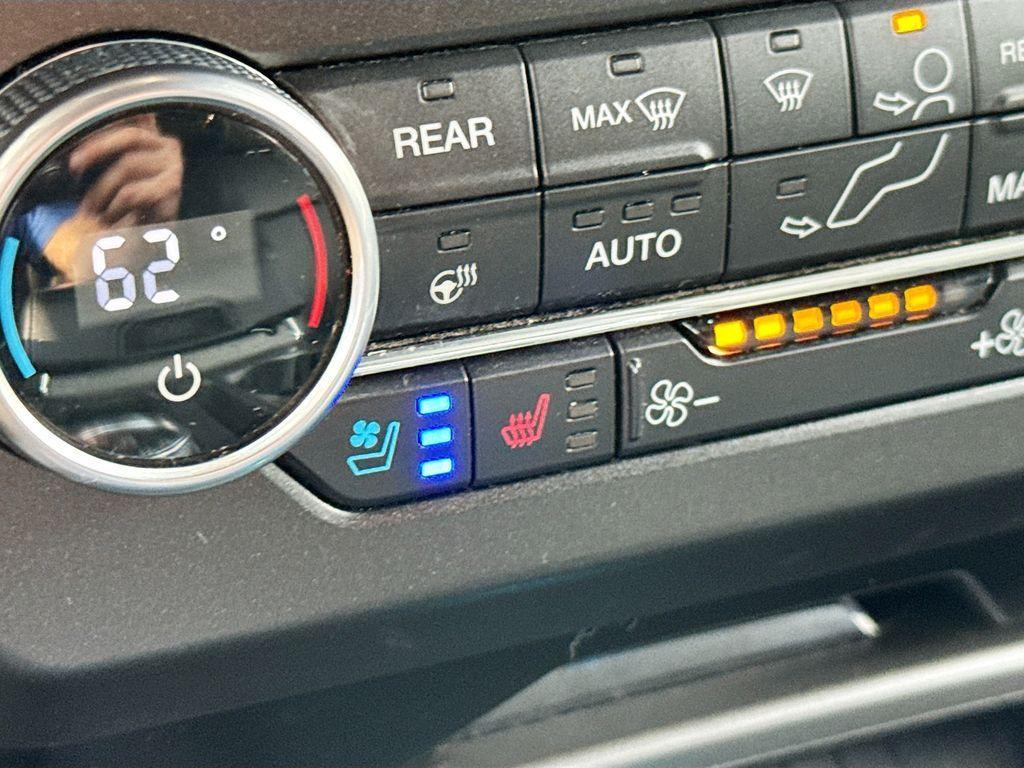 used 2021 Ford Expedition car, priced at $33,988