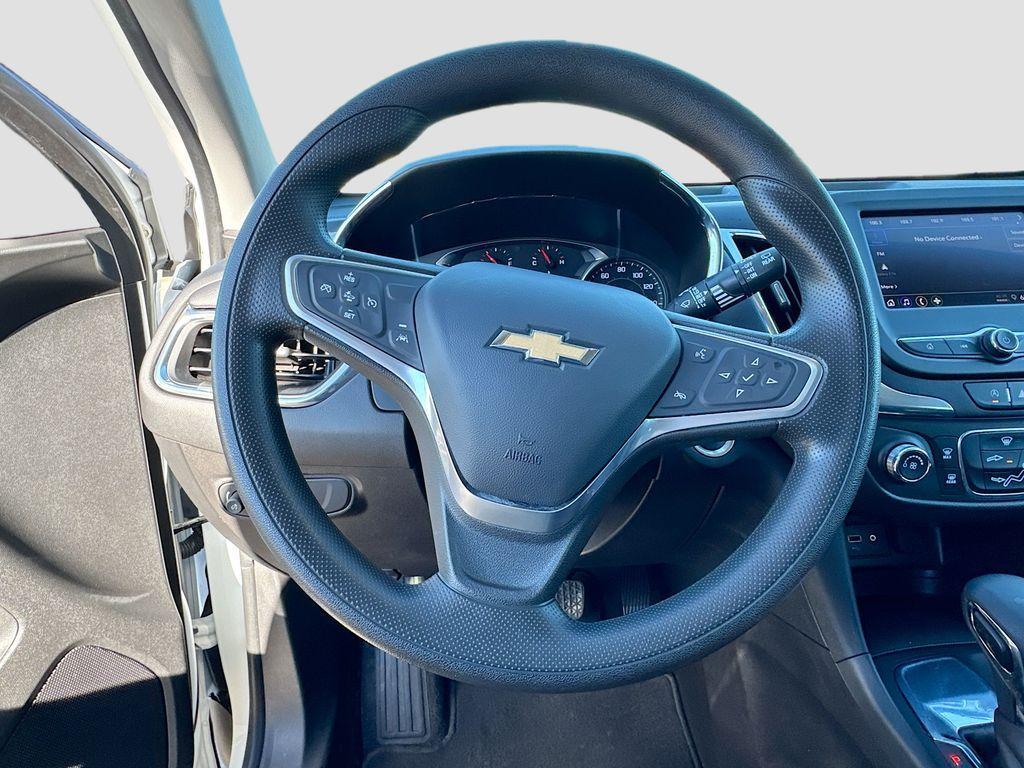 used 2023 Chevrolet Equinox car, priced at $18,997