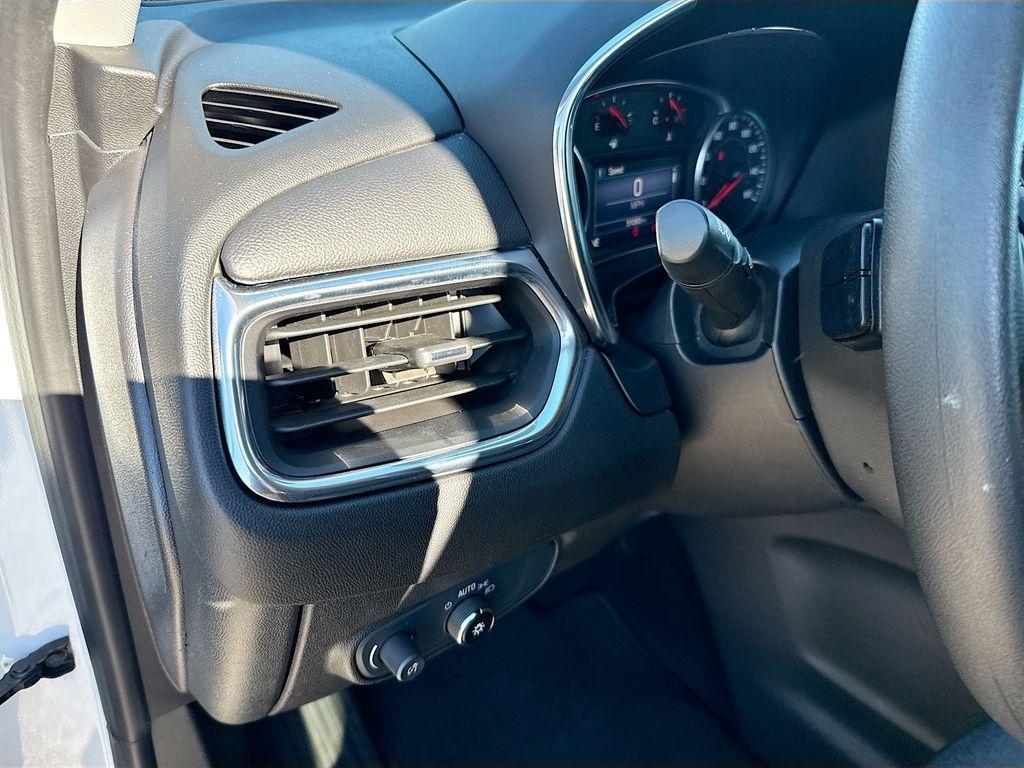 used 2023 Chevrolet Equinox car, priced at $18,997