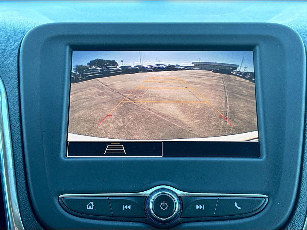 used 2023 Chevrolet Equinox car, priced at $18,997