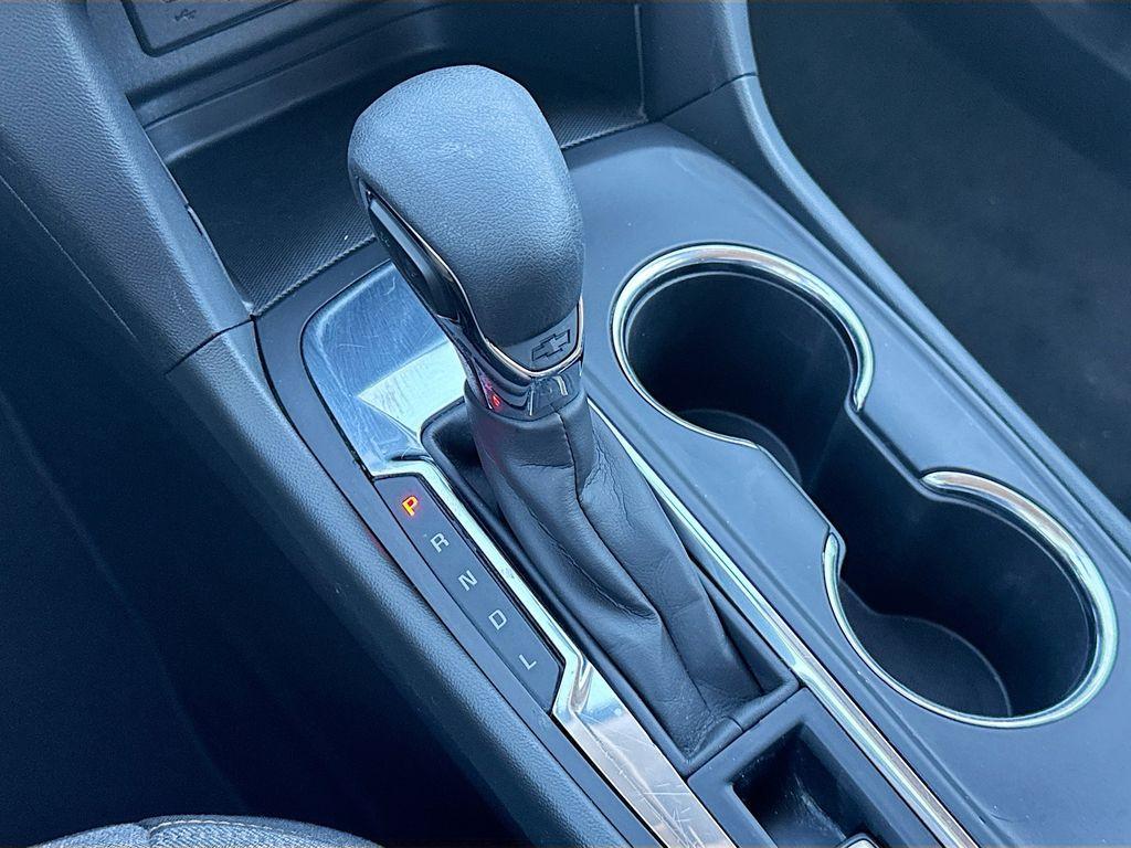 used 2023 Chevrolet Equinox car, priced at $18,997