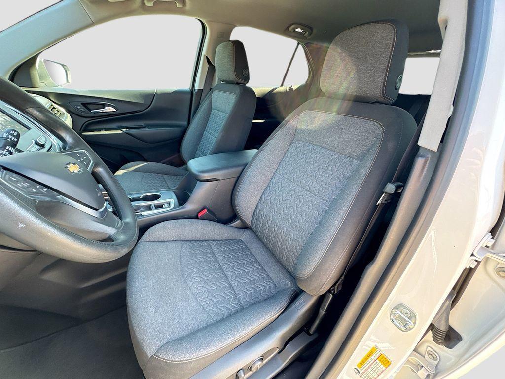used 2023 Chevrolet Equinox car, priced at $19,490