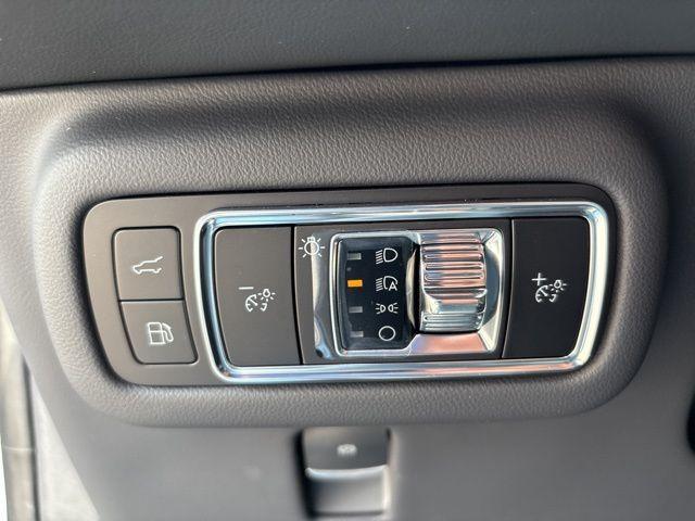 new 2024 Lincoln Nautilus car