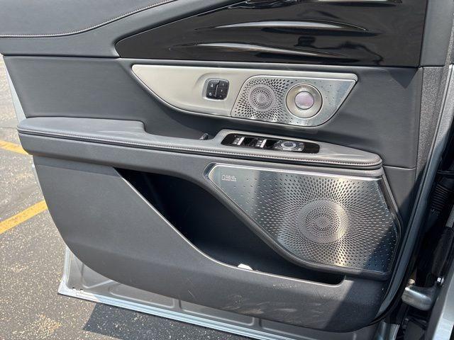 new 2024 Lincoln Nautilus car