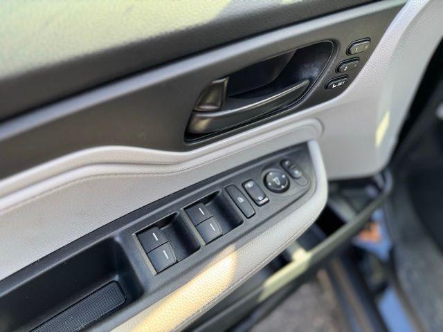 used 2022 Honda Odyssey car, priced at $35,000