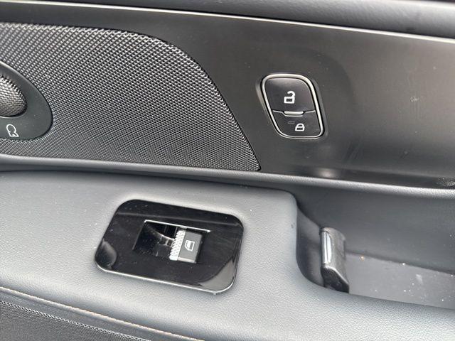 new 2025 Lincoln Nautilus car, priced at $68,455