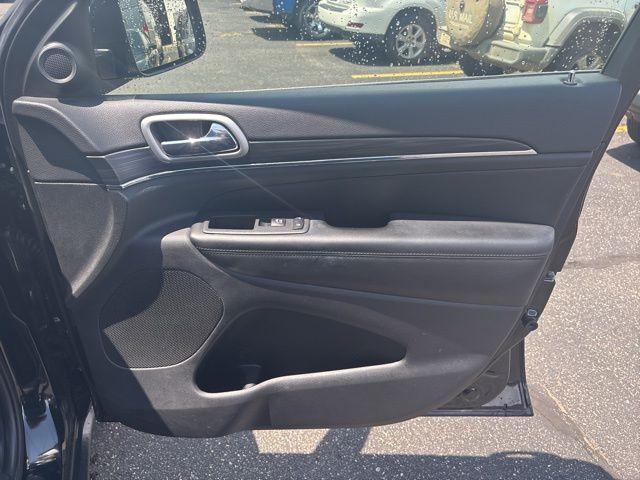 used 2022 Jeep Grand Cherokee WK car, priced at $30,000