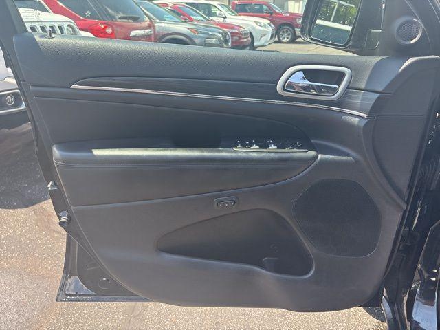 used 2022 Jeep Grand Cherokee WK car, priced at $30,000