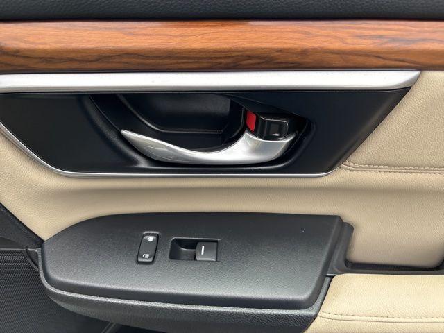 used 2020 Honda CR-V car, priced at $24,000