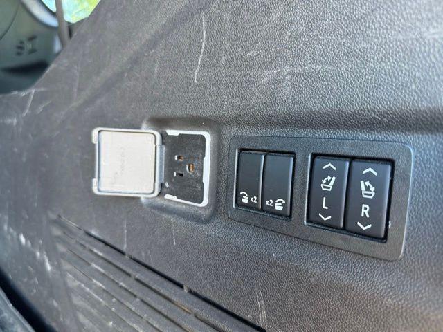 used 2021 Chevrolet Suburban car, priced at $43,000